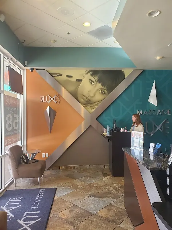 MassageLuXe — Massage spa in Lutz